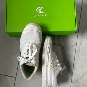 Cariuma Off-White Canvas Sneakers